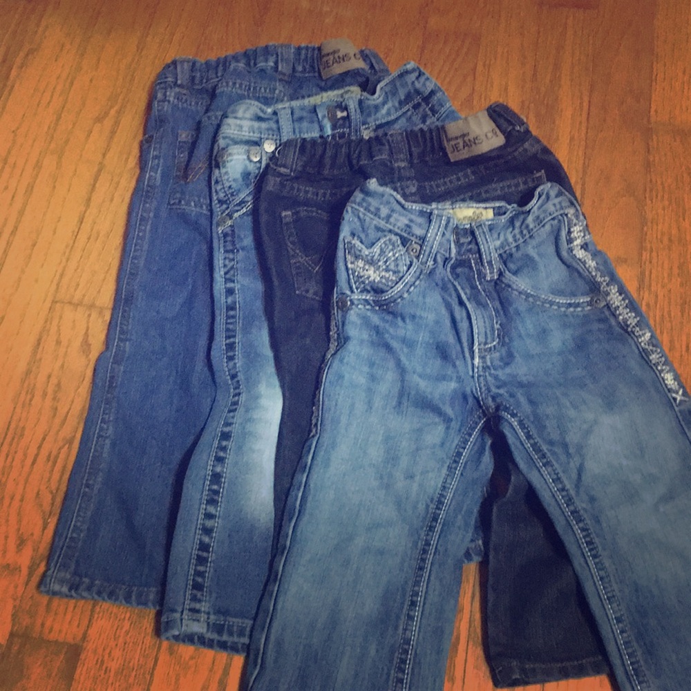 Wrangler 3T Jeans. 4 Pairs